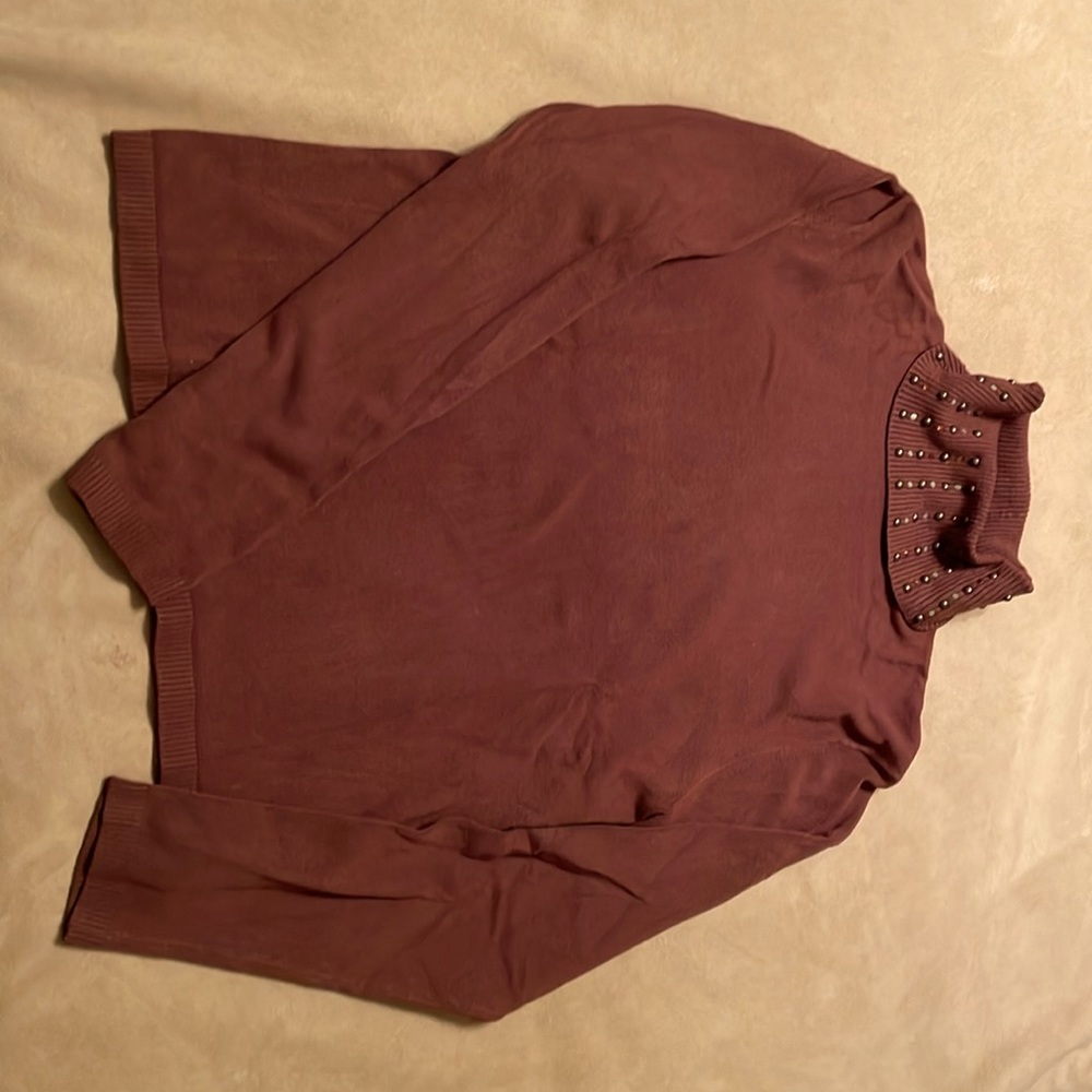 Boutique turtleneck lightweight sweater, barely worn but very comfortable